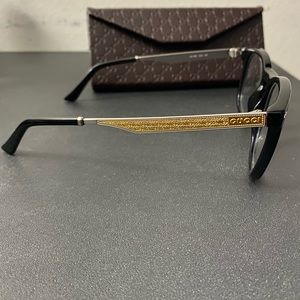 Brand new never worn authentic retro gucci glasses